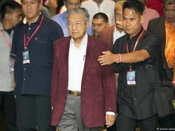 Usai Najib, Mahathir Hadapi Perlawanan Kerajaan