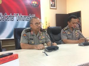 Bripka Iwan Sarjana Bebas, Polisi Terus Negosiasi di Mako Brimob Bripka Iwan Sarjana Bebas, Polisi Terus Negosiasi di Mako Brimob