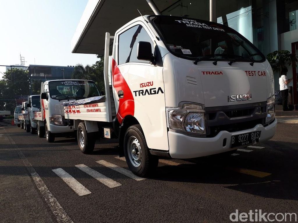 Pikap Isuzu Rakitan Indonesia Bakal Diekspor ke ASEAN Pikap Isuzu Rakitan Indonesia Bakal Diekspor ke ASEAN