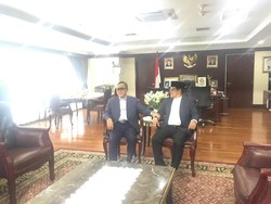 Ketua MPR Akan Mempelopori Pemilu Damai dengan Kaos