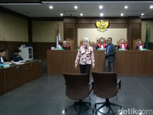 Teman Deisti Istri Novanto Jadi Saksi Meringankan Fredrich Teman Deisti Istri Novanto Jadi Saksi Meringankan Fredrich
