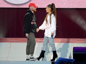 Akhirnya! Ariana Grande Posting Foto Mac Miller Akhirnya! Ariana Grande Posting Foto Mac Miller