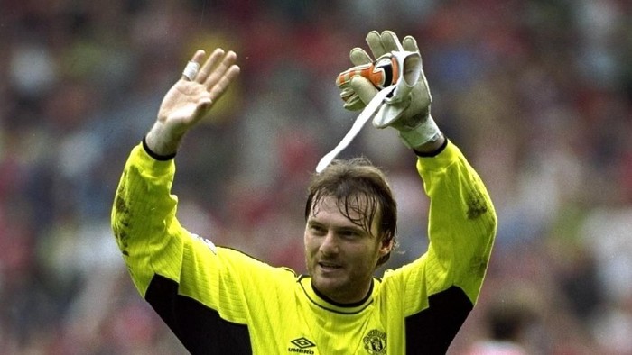 Massimo Taibi 11 Sep 1999: Massimo Taibi salutes the fans after making his debut for Manchester United in the FA Carling Premiership match against Liverpool at Anfield in Liverpool, England. United won 3-2. \ Mandatory Credit: Ross Kinnaird /Allsport