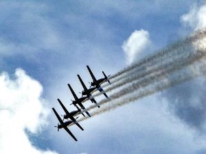 Penjaga langit pembelah udara