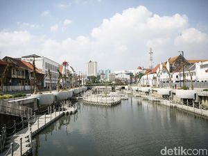 Cantiknya Kali Besar Kota Tua Jakarta