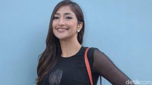 Lihat Rahma Azhari yang Bisa Jadi Obat Kangen!