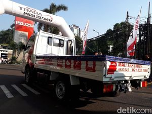 Ini Perbedaan antara Mobil Bak dan Boks di Mata Isuzu Ini Perbedaan antara Mobil Bak dan Boks di Mata Isuzu