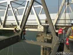 Jembatan Babat yang Ambrol Diperbaiki, 4 Juni Bisa Dilewati