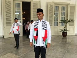 Bersyal Palestina, Anies Salat Jumat Bersama Massa Aksi 115