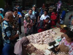 Harga Telur dan Daging Ayam di Cirebon Naik Jelang Ramadan