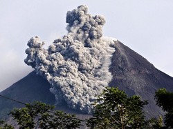 Tak Hanya Freatik, Ini Jenis-jenis Erupsi Gunung Berapi