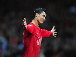 Tuntaskan Kepulangan ke Old Trafford, Ronaldo Teken Kontrak 2 Tahun