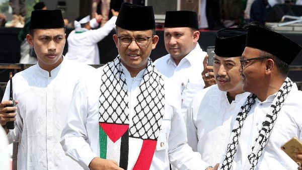 Hadiri Aksi 115, Anies Pakai Syal Palestina