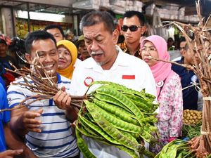 Cagub Jabar Deddy Mizwar Waspadai Peredaran e-KTP Palsu