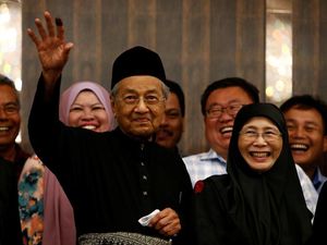 Mahathir Mohamad Diharapkan Perkuat Posisi ASEAN di Kancah Dunia Mahathir Mohamad Diharapkan Perkuat Posisi ASEAN di Kancah Dunia