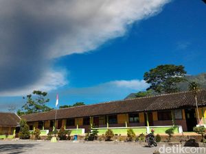 UN SD di Lereng Merapi Boyolali Ditunda, Siswa Dipulangkan UN SD di Lereng Merapi Boyolali Ditunda, Siswa Dipulangkan