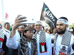 Foto: Deretan Ulama dan Artis yang Ikut Aksi Bela Palestina