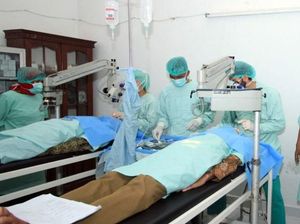Operasi Katarak Gratis bagi Warga Kurang Mampu Operasi Katarak Gratis bagi Warga Kurang Mampu