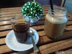 Dins Cepa Kopi: Segarnya Jus Kopi Aceh Gayo Premium di Kafe yang Asri