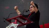 Berita Heboh: Kontroversi Gaji Mega, Cerita Viral Bocah Alif