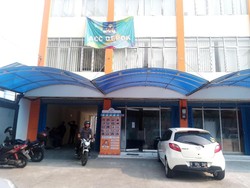 Polisi Dalami Motif Debt Collector Bawa Samurai di Kantor ACC