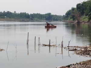 Pemancing Tenggelam di Bengawan Solo Gara-gara Umpannya Terbawa Arus Pemancing Tenggelam di Bengawan Solo Gara-gara Umpannya Terbawa Arus