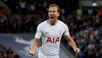 Penyerang Tottenham Hotspur Harry Kane menempati posisi keenam dengan torehan 41 gol dari 48 pertandingan di semua ajang musim ini. (Foto: Andrew Couldridge/Reuters)