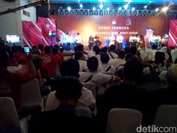 Debat Cabup Kudus, Lima Paslon Suarakan Berantas Korupsi