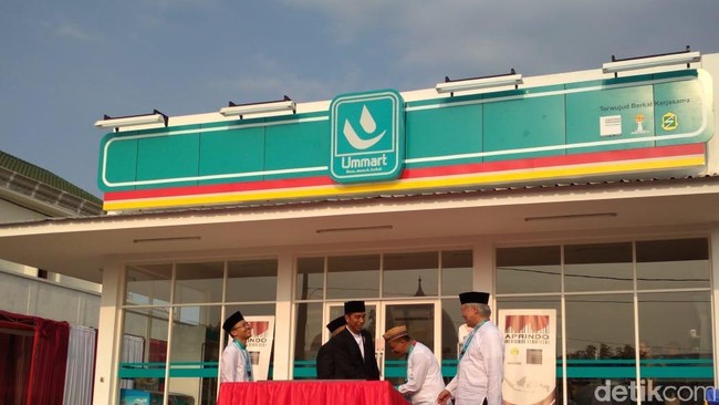 Ide Bangkit Minimarket Di Pesantren Sampai Joko Widodo Resmikan Umat Mart