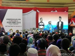 Jokowi Puji Pakde Karwo Mampu Jaga Masyarakat Jatim Rukun dan Damai