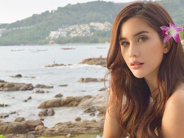 Liburannya Si Artis Cantik Thailand, Praya Lundberg