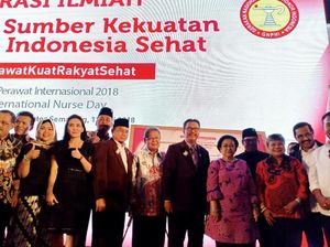 Ketika Megawati Mendengar Curhat Para Perawat