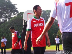 Main Basket di Istana, Jokowi Dikalahkan Atlet Muda