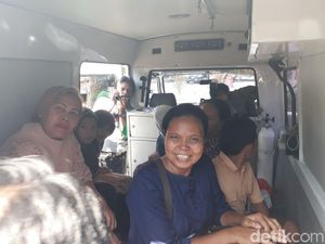 9 Pelajar SDN Pakis VIII yang Keracunan Es Kepal Diperbolehkan Pulang 9 Pelajar SDN Pakis VIII yang Keracunan Es Kepal Diperbolehkan Pulang