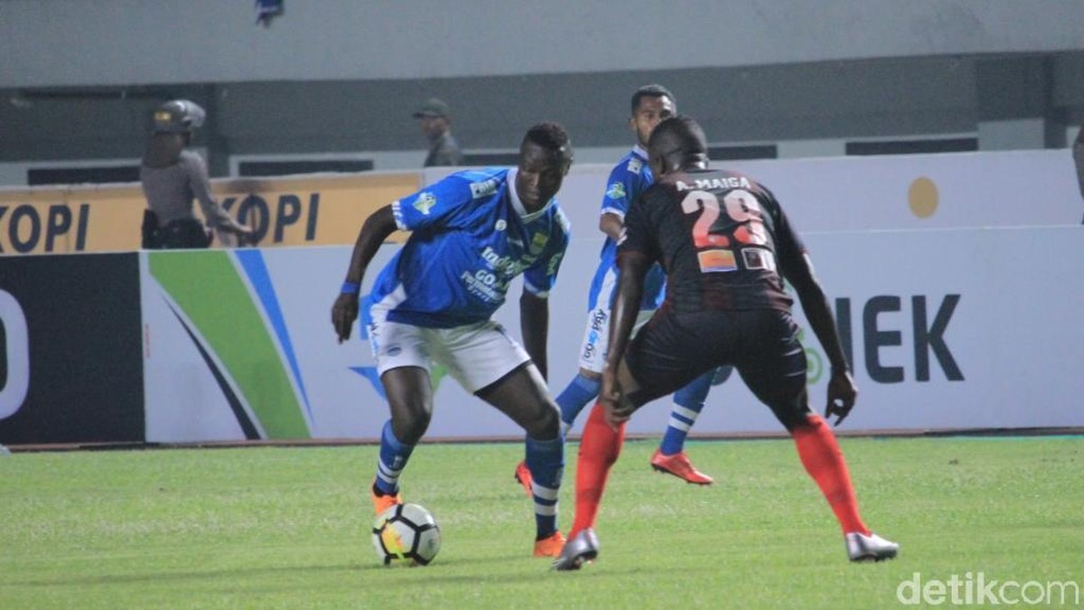 Persib Bandung menang 2-0 atas Persipura Jayapura di pekan kedelapan Liga 1 2018. (Foto: Wisma Putra/detikcom)
