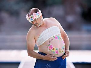 Cerita di Balik Ayah yang Lakukan Foto Kehamilan