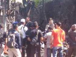 Kapolri Tinjau Lokasi Bom Gereja di Surabaya