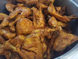 Sahur Praktis Tinggal Goreng, Resep Ayam Ungkep Bumbu Kuning