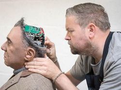 4 Teori Evolusi Wujud Manusia di Masa Depan, Jadi Cyborg?