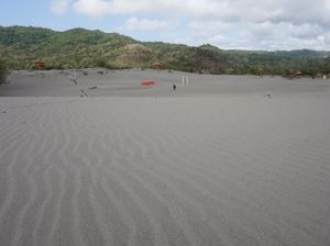 Wisata Beda di Yogya: Gumuk Pasir Parangkusumo