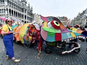 Melihat Budaya Khas Belgia di Parade Zinneke Melihat Budaya Khas Belgia di Parade Zinneke