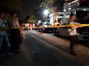 Tetangga Kaget Dita Ternyata Pengebom Gereja di Surabaya Tetangga Kaget Dita Ternyata Pengebom Gereja di Surabaya