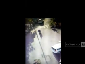 Terekam CCTV, Begini Momen Pelaku Ledakkan Bom Gereja di Surabaya Terekam CCTV, Begini Momen Pelaku Ledakkan Bom Gereja di Surabaya