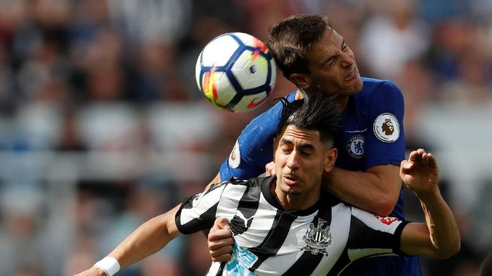 Chelsea tumbang 0-3 di markas Newcastle United di laga terakhirnya pada Premier League musim ini. (Foto: Lee Smith/Action Images via Reuters) Chelsea tumbang 0-3 di markas Newcastle United di laga terakhirnya pada Premier League musim ini. (Foto: Lee Smith/Action Images via Reuters)