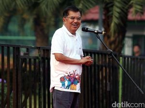 Tawa Kecil JK Tanggapi Wacana PD soal Duet dengan AHY di Pilpres Tawa Kecil JK Tanggapi Wacana PD soal Duet dengan AHY di Pilpres