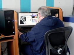 Kerajaan Inggris Dibuat Frustasi oleh Ayah Meghan Markle