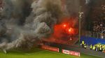 Foto: Ricuh Saat Hamburg Akhiri Masa 55 Musim di Bundesliga