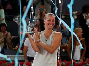 Kvitova Juara Usai Tarung Tiga Set Lawan Bertens Kvitova Juara Usai Tarung Tiga Set Lawan Bertens