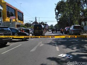 Polisi: Jangan Sebar Foto dari Lokasi Bom Gereja Surabaya