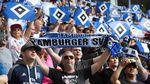 Foto: Ricuh Saat Hamburg Akhiri Masa 55 Musim di Bundesliga